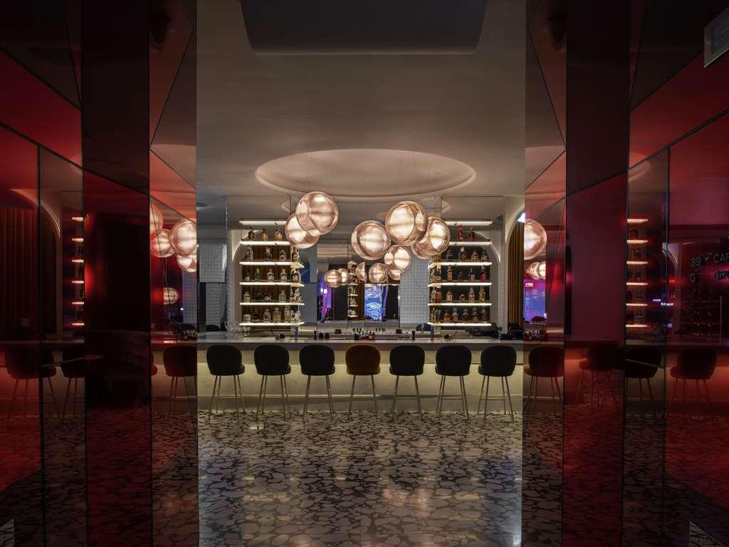 Mondrian Hong Kong Otel Restoran fotoğraf